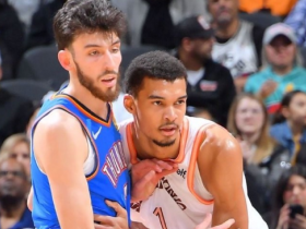 九游(中国)-2000年nba东部决赛尼克斯球员